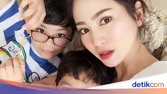 Tambah Anak dari Sukhdev Singh Bunga Zainal Nanti Saya Tambah Anak dari Sukhdev Singh Bunga Zainal Nanti Saya