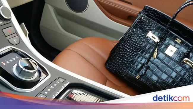 Ini Ji Kaiting Wanita Muda Terkaya yang Koleksi Mobil Ini Ji Kaiting Wanita Muda Terkaya yang Koleksi Mobil