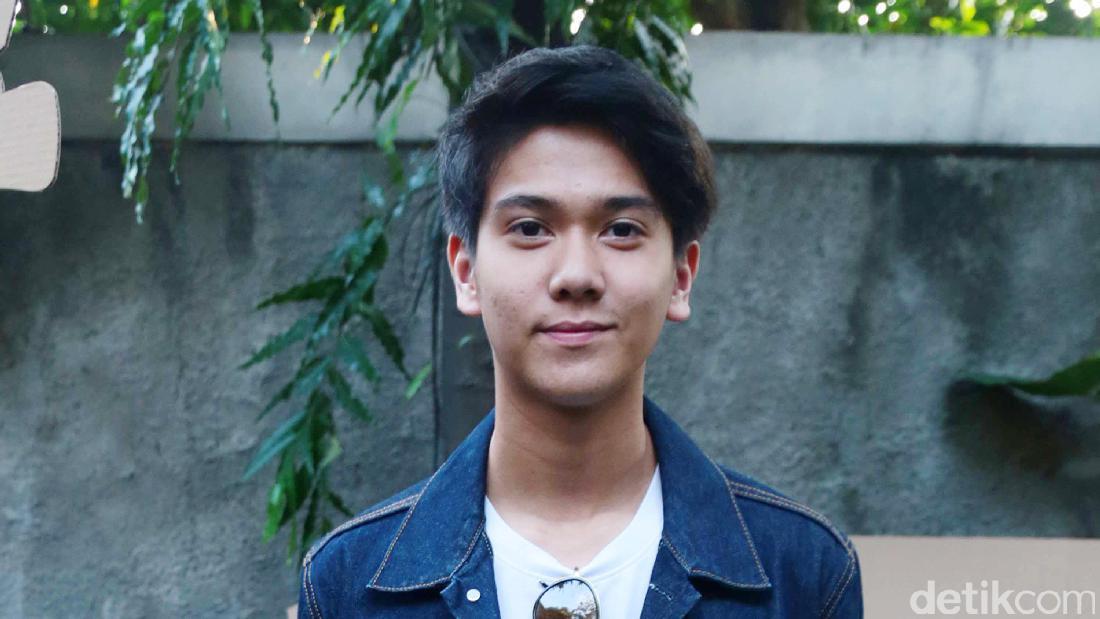 Iqbaal Ramadhan Awali Karier Di Drama Musikal 'Laskar Pelangi'