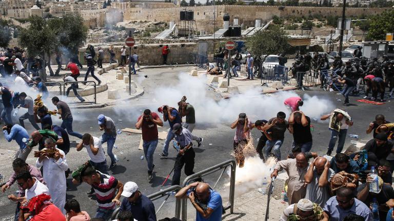 Polisi Israel Dan Warga Palestina Bentrok Di Kompleks Masjid Al-Aqsa