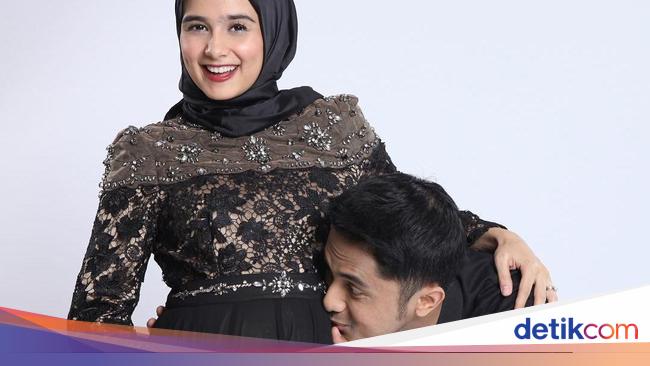 Inspirasi Foto Hamil Tanpa Harus Pamer Perut dari 7 Artis Inspirasi Foto Hamil Tanpa Harus Pamer Perut dari 7 Artis