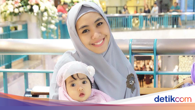 Foto: So Cute! 8 Foto Menggemaskan Bayi Oki Setiana Dewi 