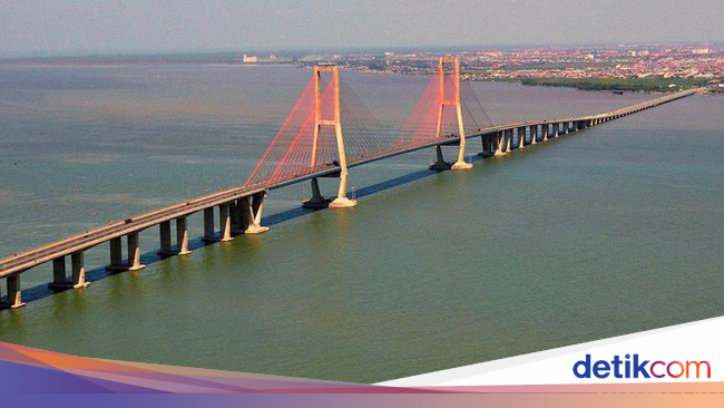Pemandangan Ciamik Jembatan Suramadu Pemandangan Ciamik Jembatan Suramadu
