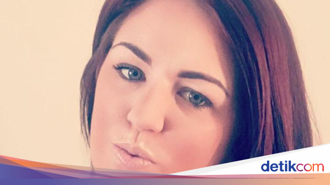 Mengerikan Coba coba Cat Rambut Sendiri di Rumah Wanita 