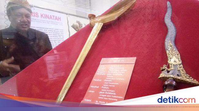 Presiden Jokowi Ingatkan Jaga Kelestarian Keris Kabar24 Bisnis Com