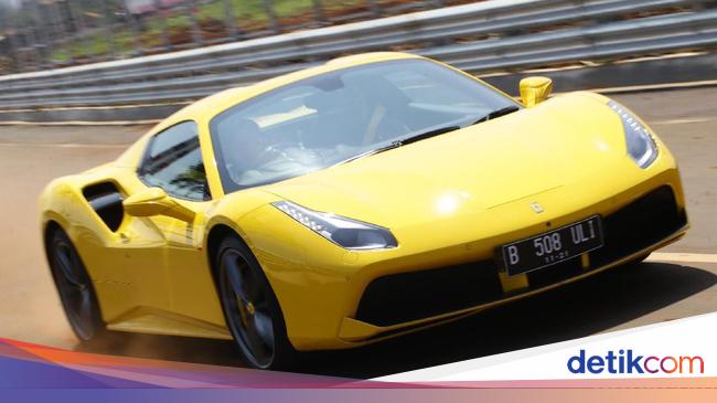 Ngebut Bareng Ferrari 488 Spider Di Sirkuit Jalanan Bsd