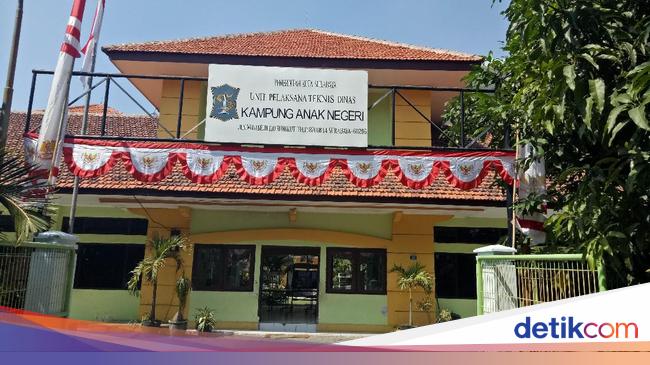 Kampung Anak Negeri Rumah Binaan Pemkot Surabaya bagi 