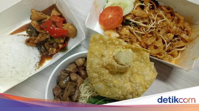 Bakmitopia: Gurih Mantap Bakmi Ayam Komplet dan Nasi Ayam 