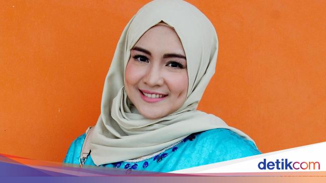 Sindir Gaya Pacaran Zaman Sekarang Intan Nuraini Kritisi Sindir Gaya Pacaran Zaman Sekarang Intan Nuraini Kritisi