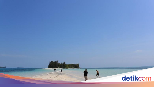 Laut yang Terbelah Itu Ada di Morotai