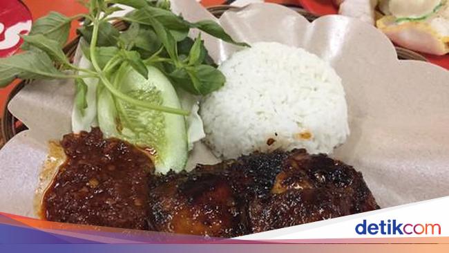 Sedang Ada di Daerah Santa, Jangan Lupa Cicip Ayam Bakar 