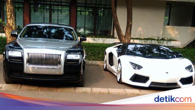 Ini Nih yang Bikin Raffi Ahmad Ketagihan Punya Mobil Mewah Ini Nih yang Bikin Raffi Ahmad Ketagihan Punya Mobil Mewah