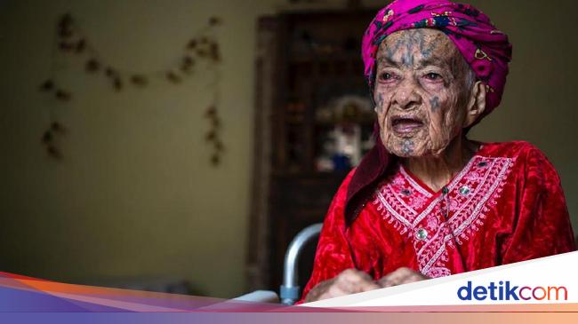  Foto  Tato  di Wajah  Wanita Aljazair