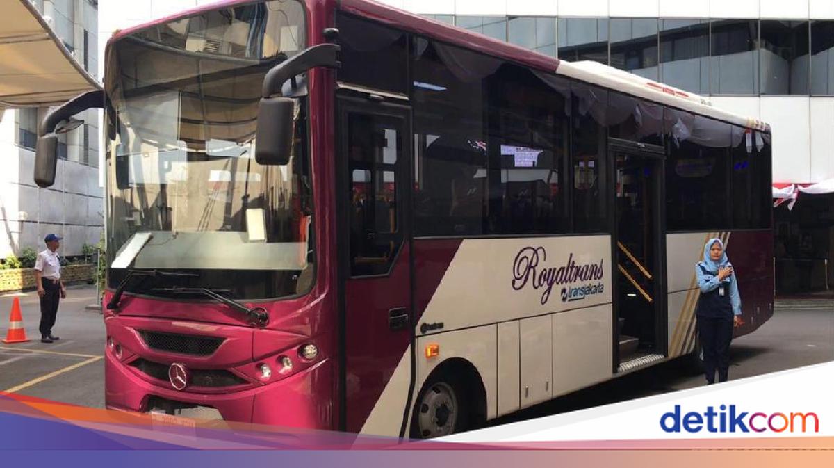 Jangkau Kawasan Perumahan, PT TransJakarta Luncurkan Bus Royal