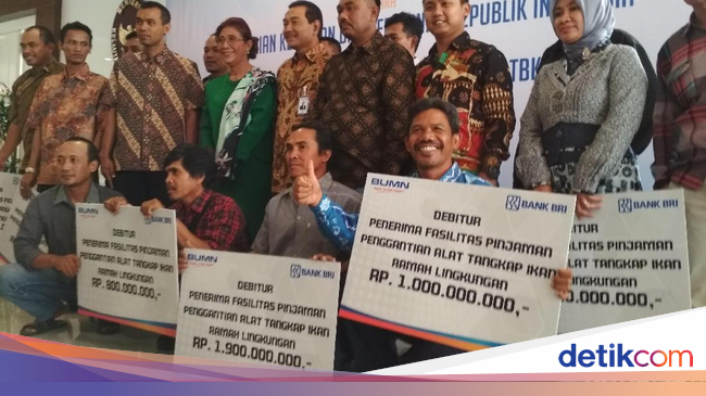 Di Depan Nelayan Pantura, Susi Cerita Ikan di Kampungnya Di Depan Nelayan Pantura, Susi Cerita Ikan di Kampungnya