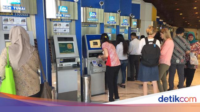 2 Cara Tarik Tunai Tanpa Kartu di ATM BCA, Lebih Praktis!