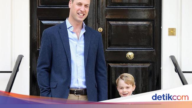 Alasan Khusus Pangeran William Selalu Gandeng Tangan