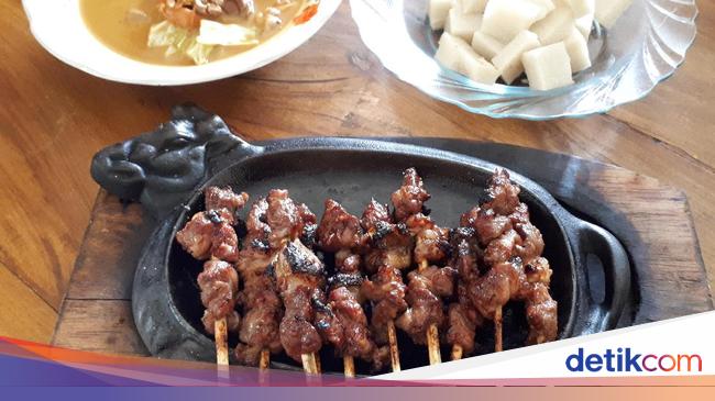 Warung Sate Pak Gino: Gurih Mantap! Sate Kambing Selap Gajih dan