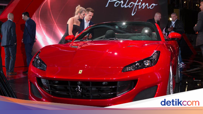 Ferrari Portofino Mobil Atap Terbuka Ferrari yang Bertenaga Ferrari Portofino Mobil Atap Terbuka Ferrari yang Bertenaga