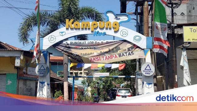 Melihat Kesibukan Kampung Kue Tradisional Di Surabaya Sejak Pagi