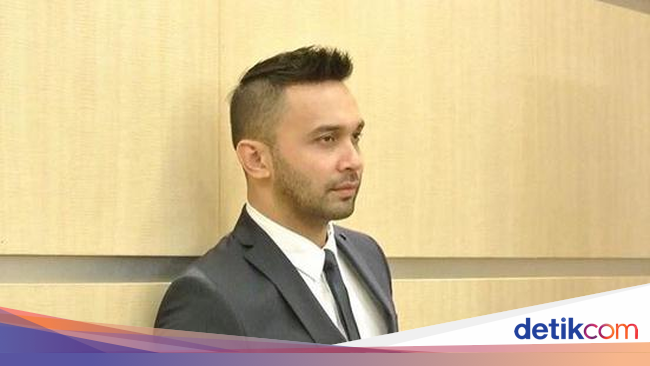 Teuku Zacky Cerita di Balik Keganjilan Lukisan Nyi Roro Kidul