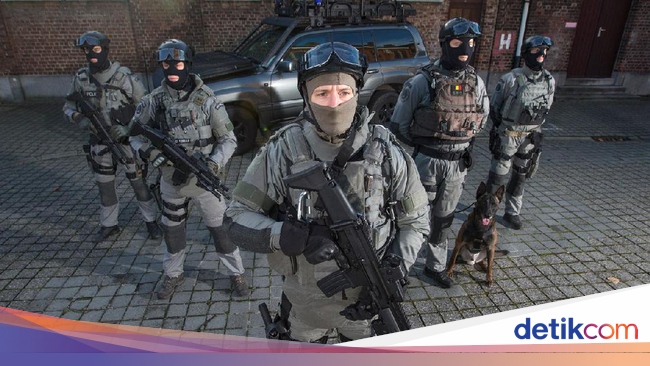 Foto Gagah Seragam  seragam Polisi  dari Berbagai Negara