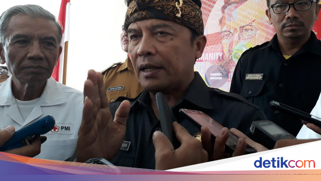 Bupati Bandung Larang Warung Makan Buka di Siang Hari Saat 