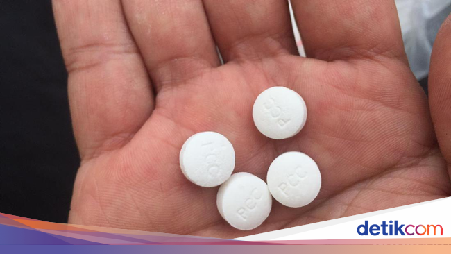 Membandingkan Pengaruh Pil  X dan Obat  PCC Ilegal yang 