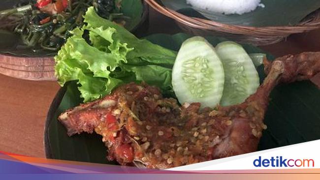 Huah! Di 5 Tempat Ini Ada Ayam dan Bebek Goreng Berbalut 