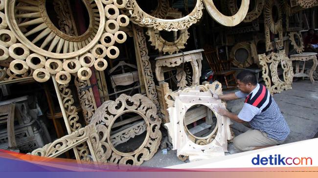 Pertumbuhan Industri  Mebel  dan Kerajinan Kayu  Indonesia