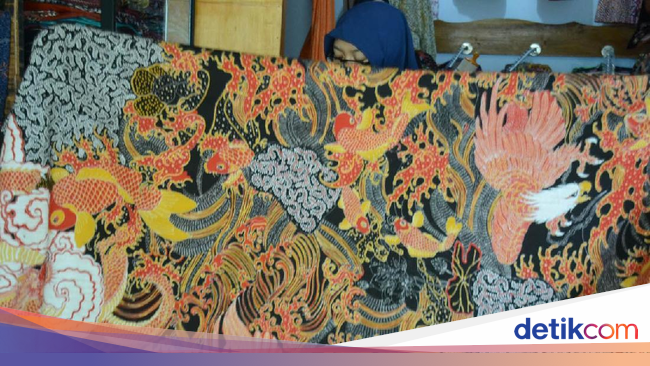 Motif yang Rumit Membuat Batik Lasem Diburu Kolektor Motif yang Rumit Membuat Batik Lasem Diburu Kolektor