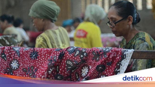 Batik Lasem Buah Perpaduan Budaya China dan Jawa Batik Lasem Buah Perpaduan Budaya China dan Jawa