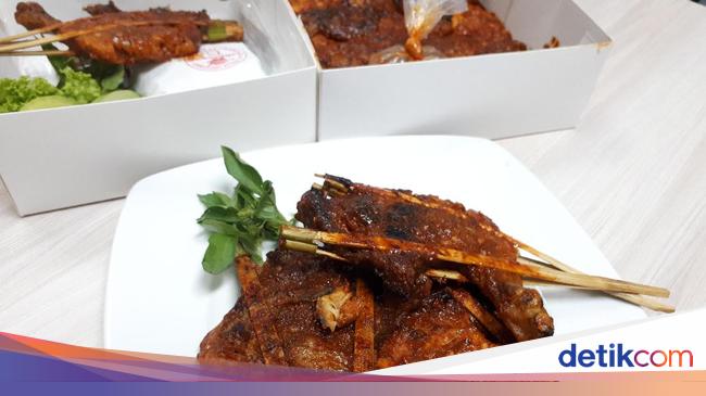 Ayam Panggang Sabariyah: Pedas Mantap Ayam Panggang Japit 