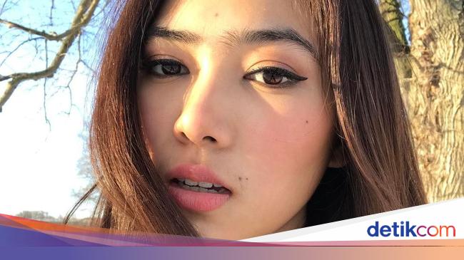 Foto 8 Artis Cantik Indonesia Pemilik Bentuk Alis Paling Indah