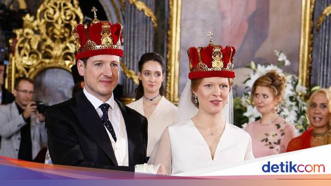 Putri Serbia Menikah Tak Pakai Gaun  Princess  Ini Busana 