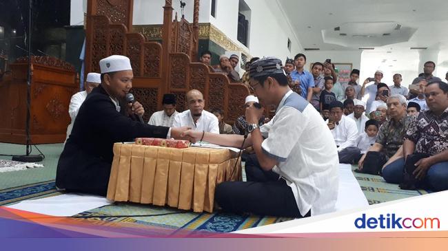 Bacaan Dua Kalimat Syahadat Arab Latin Dan Artinya