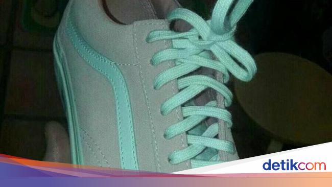 Viral Foto Warna Sepatu Yang Bikin Bingung Bisa Tebak