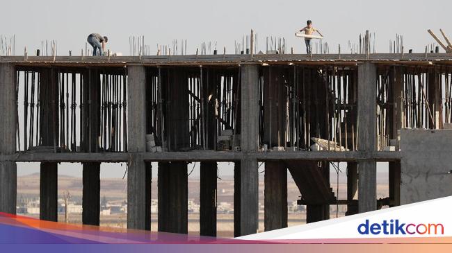 Foto Ketika Anak di Suriah Jadi Kuli Bangunan di Tengah Foto Ketika Anak di Suriah Jadi Kuli Bangunan di Tengah