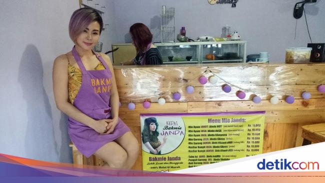 Pemilik Kedai Bakmi Janda Ini Seksi Ternyata Eks Model 5345