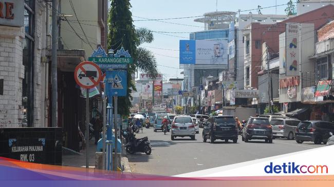 Mitos yang Menyelimuti Jalan Karanggetas, Sentra Pedagang Emas di Cirebon