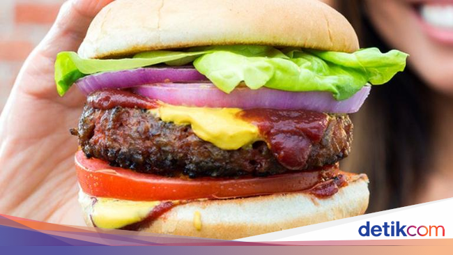 Cerita Putri Muhammad Ali Buatkan Burger Sehat untuk Ayahnya