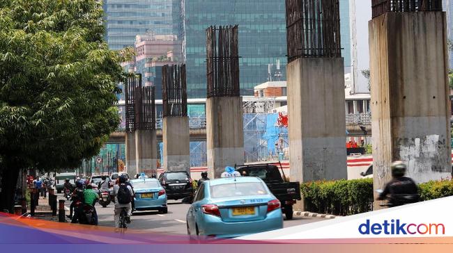 Pramono Mau Tangani Tiang Monorel Mangkrak: Tak Bisa Dibiarkan