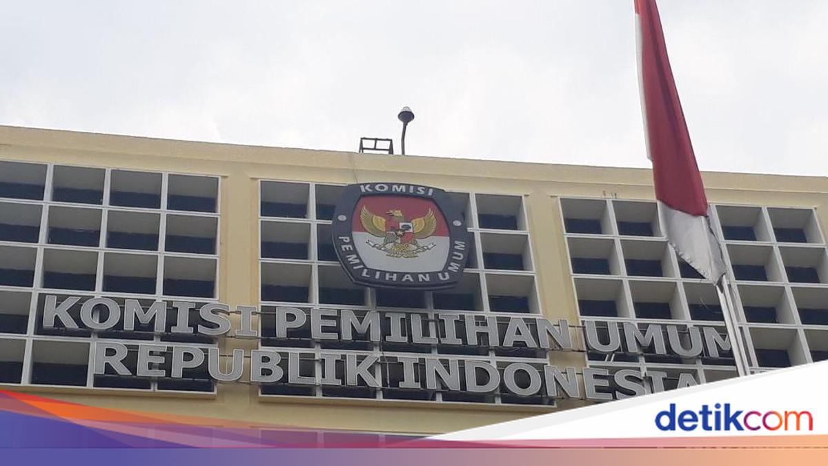 Naik Heli ke Cianjur Lantik KPPS, Anggota KPU RI Disanksi Peringatan Keras