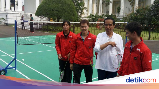 Jokowi Kumpulkan Pemuda dari Seluruh Indonesia di Istana Bogor Jokowi Kumpulkan Pemuda dari Seluruh Indonesia di Istana Bogor
