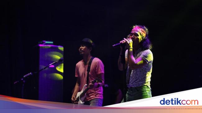 Lirik dan Chord Lagu Tong Kosong dari Slank