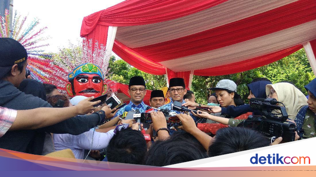 Pimpin Upacara Sumpah Pemuda, Anies Bicara Bahasa Persatuan Pimpin Upacara Sumpah Pemuda, Anies Bicara Bahasa Persatuan