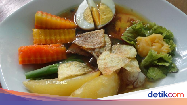 Lezatnya Paduan Biefstuk Salad  dan Sup dalam Seporsi 