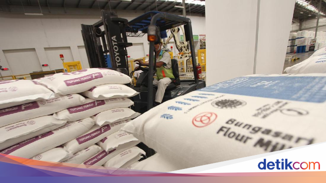 Dolar AS Tinggi, Harga Tepung Terigu Naik 10%