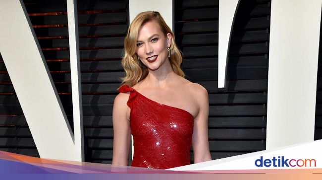 Foto: 10 Model Cantik Victoria's Secret Tampil Seksi 