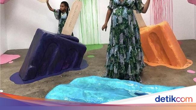 Bikin Gemas Ini Deretan Pose Selebriti Di Museum Es Krim